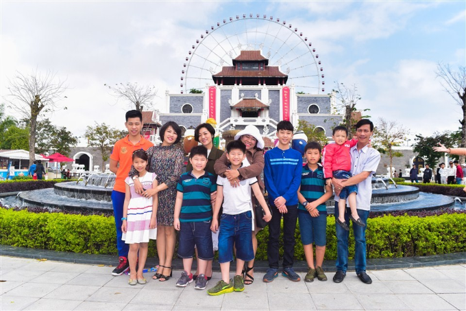 Du khách tham quan, vui chơi giải trí trên Sun World Danang Wonders sẽ hưởng ưu đãi tới 40% giá vé.