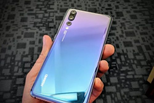Huawei Mate P20 Pro là “gã khổng lồ” nếu so với Galaxy Note 9